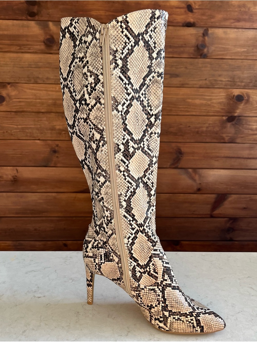 Express Faux Snakeskin Knee High Boots Pointed Toe Stiletto Heel Sz 9 EUC